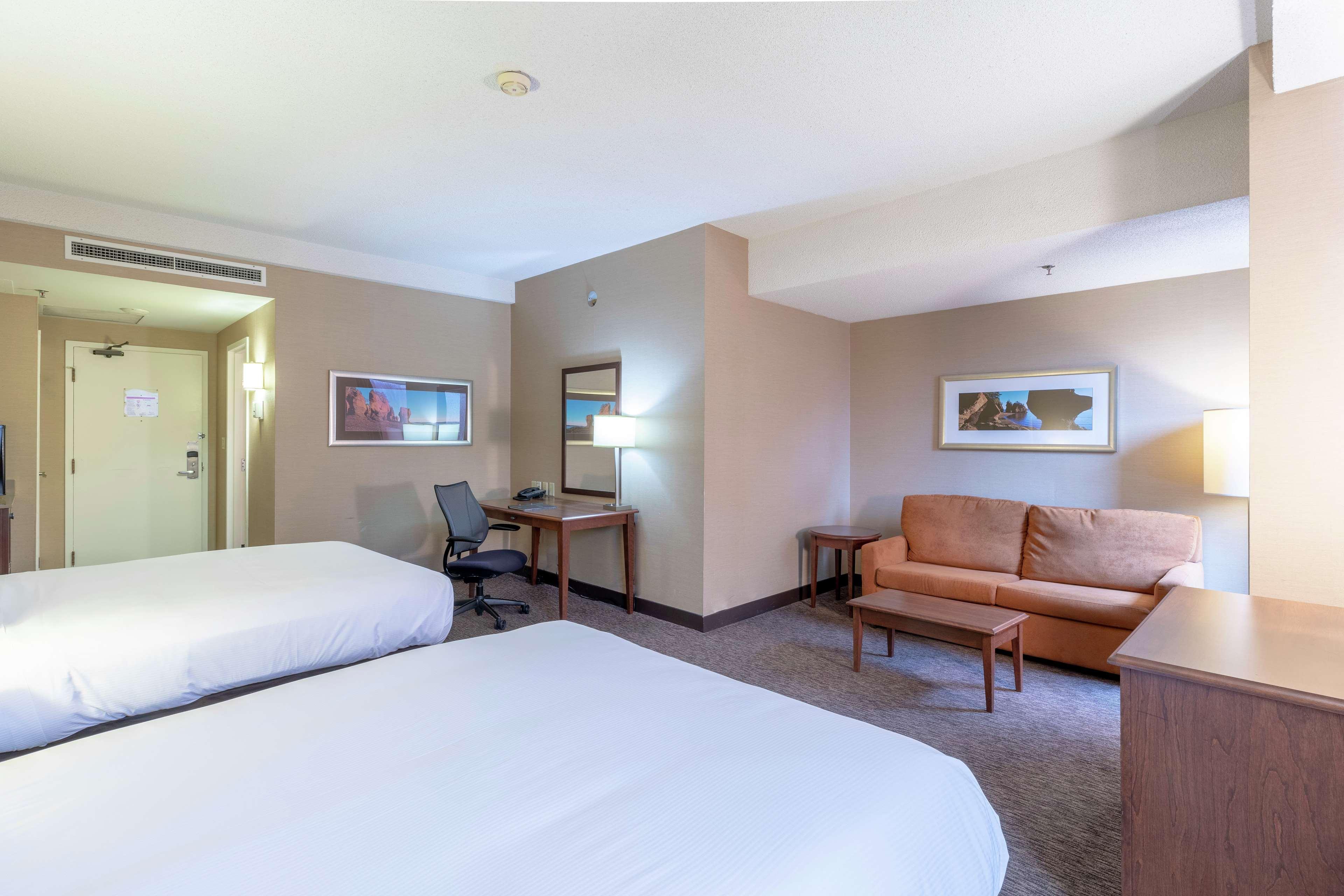 Hilton Saint John Hotel Exterior photo